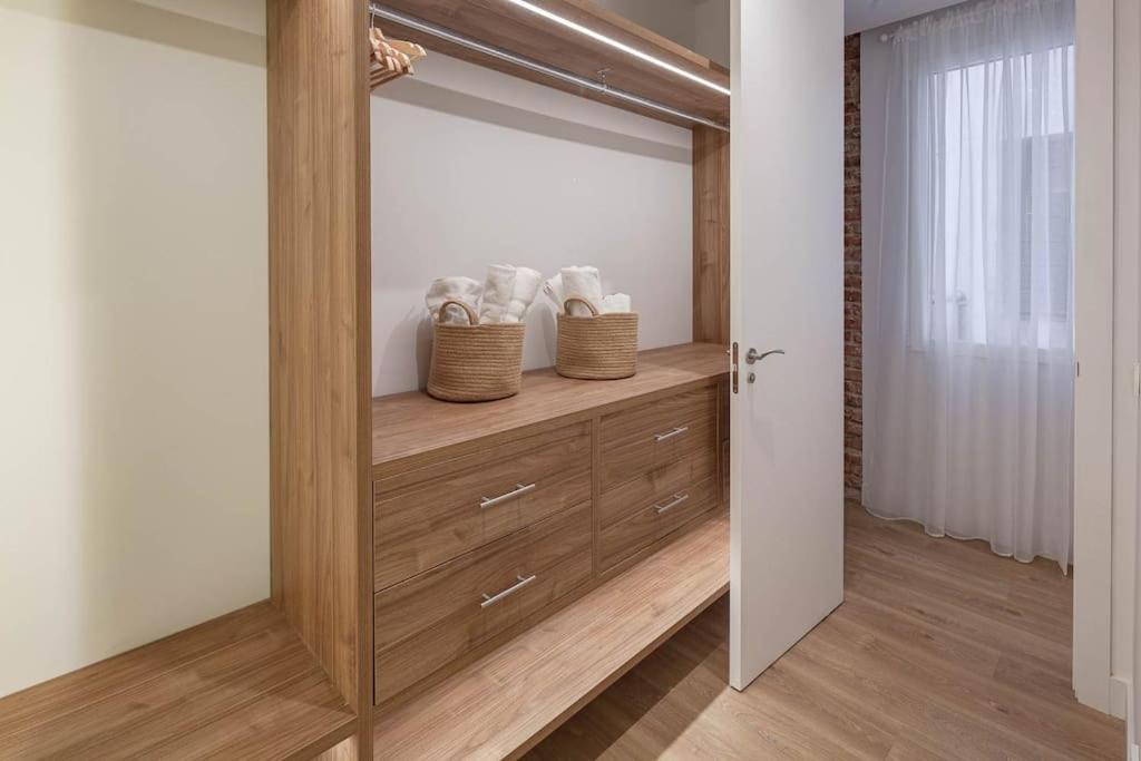 マドリードChamberi III Calle Cardenal Cisneros 3Br 3Bhアパートメント エクステリア 写真