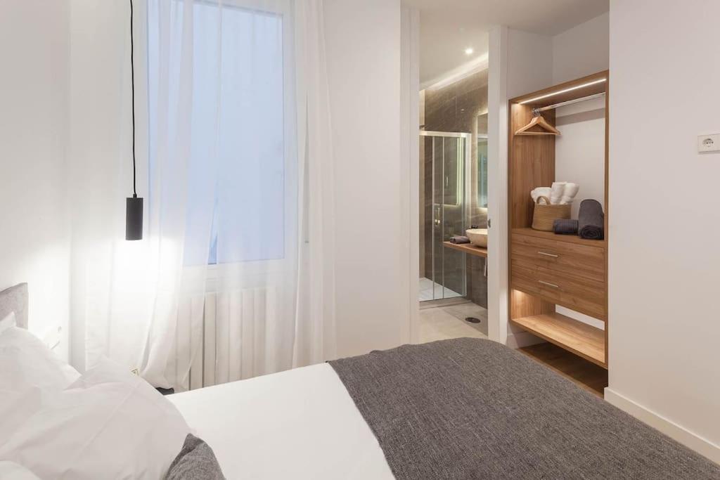 マドリードChamberi III Calle Cardenal Cisneros 3Br 3Bhアパートメント エクステリア 写真