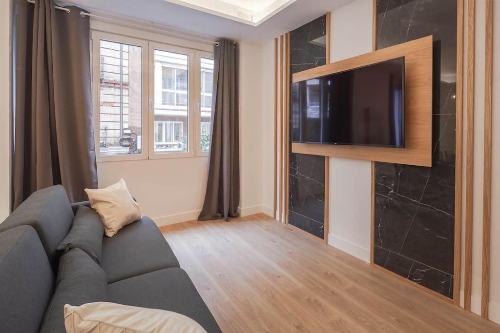 マドリードChamberi III Calle Cardenal Cisneros 3Br 3Bhアパートメント エクステリア 写真