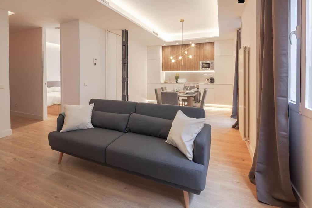 マドリードChamberi III Calle Cardenal Cisneros 3Br 3Bhアパートメント エクステリア 写真
